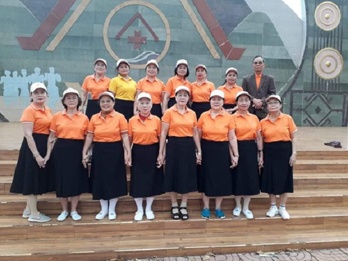 Ba Dinh Thi Duyen- Tam guong nguoi chi hoi truong guong mau, nhiet tinh, tan tam 2